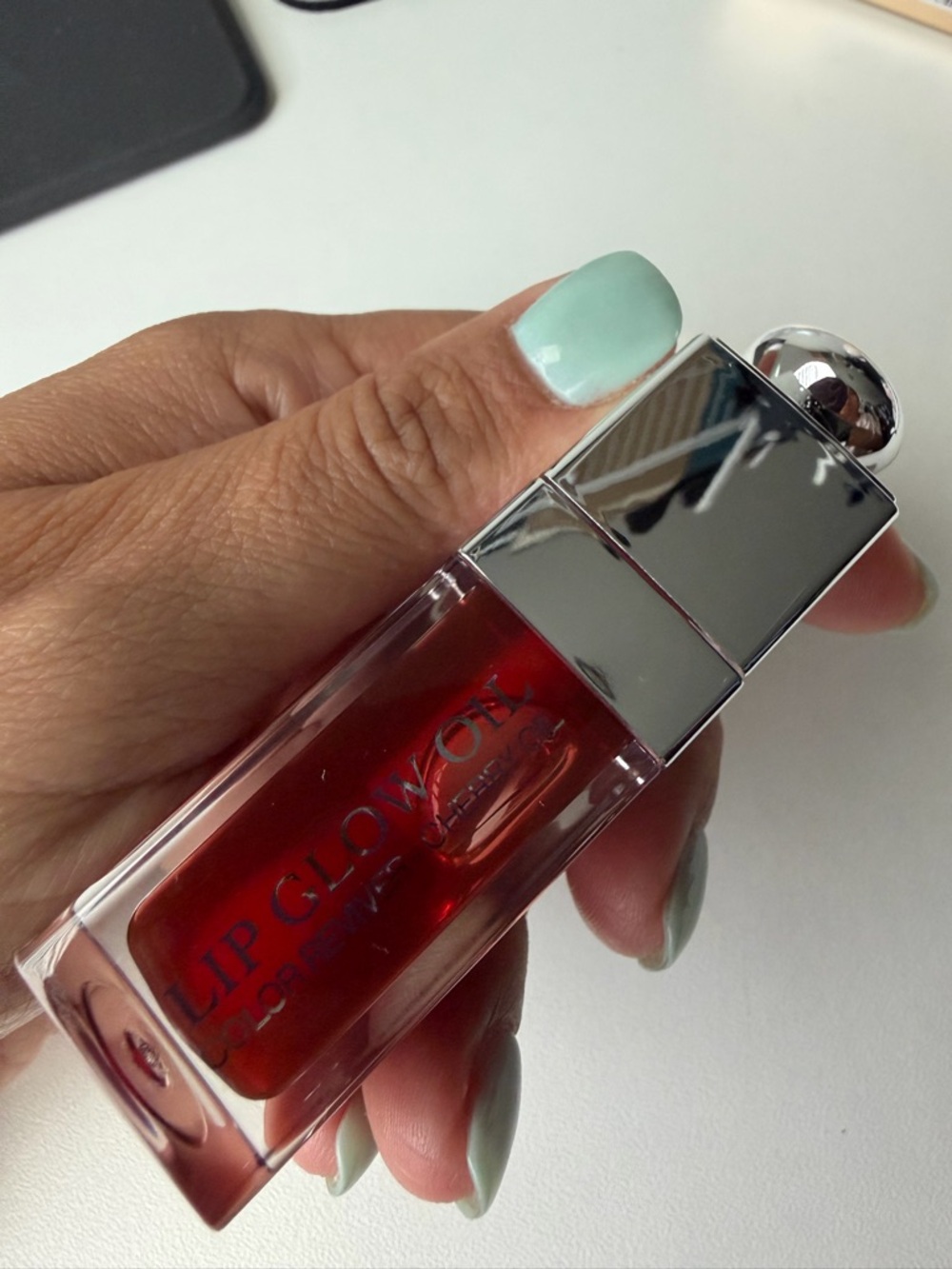 NEW Dior Addict Lip Glow Oil 062 Cherry Color Reviver Lip Oil Brand! Dior - Picture 3 of 5